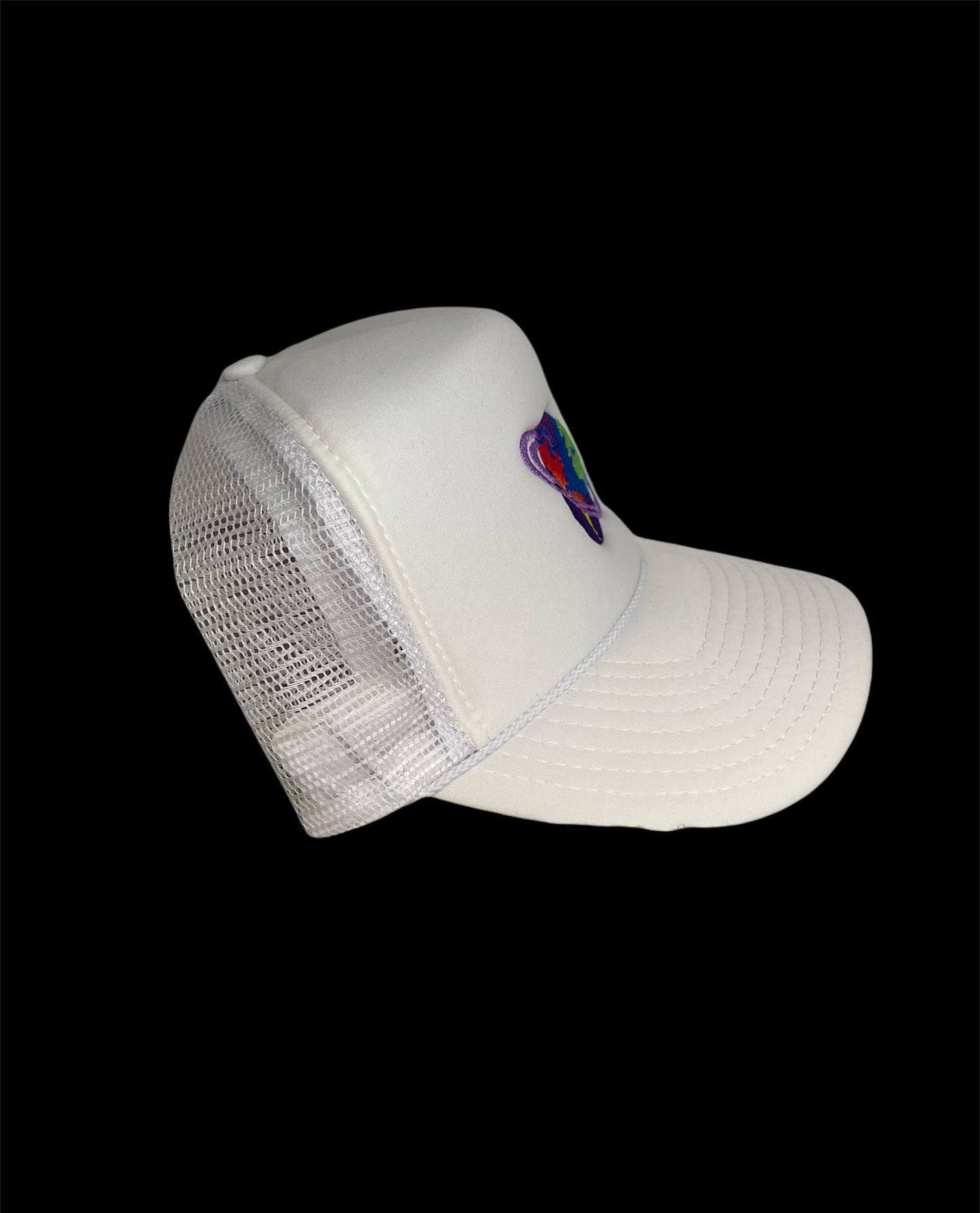 White trucker hat